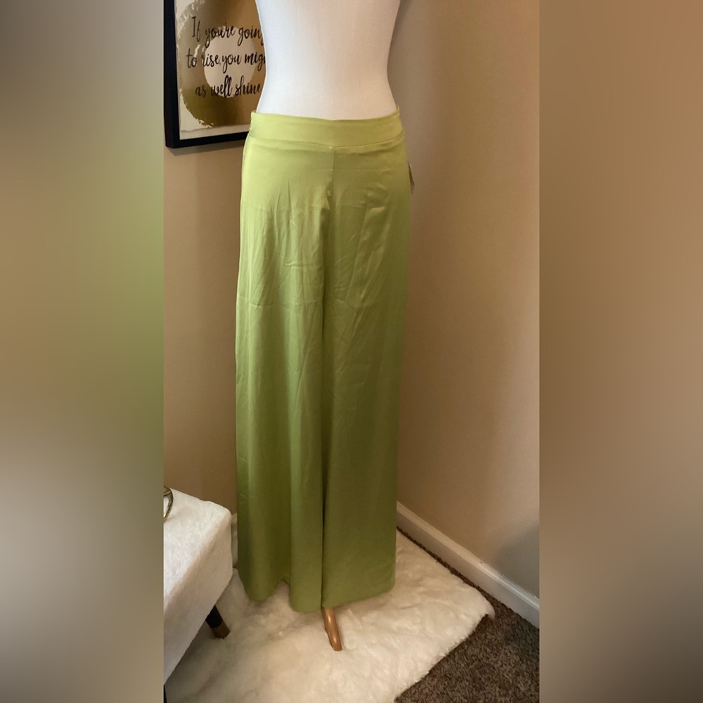 AKIRA size Large lime green Palazzo pant